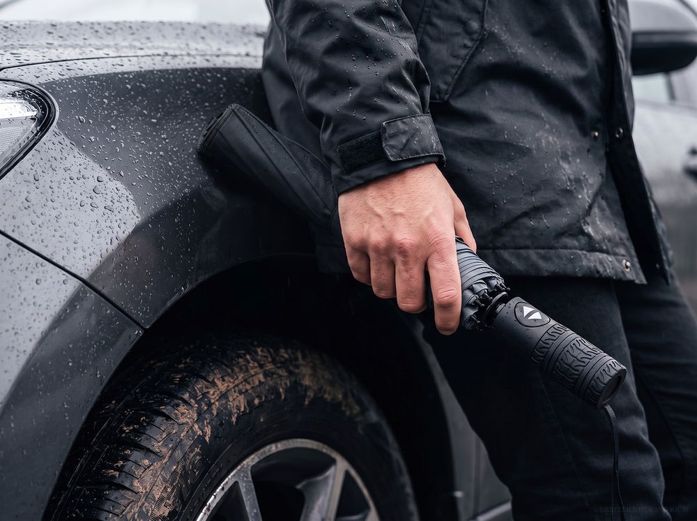 Зонт складной Tyre, черный — фотография товара 9 из 9