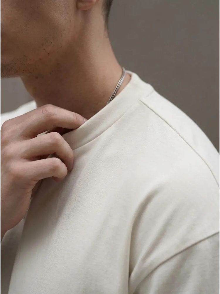 Футболка Oversize Premium 210, молочно-белая — фотография товара 2 из 7