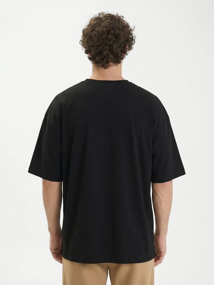 Футболка Oversize Premium 210, черная — фотография товара 2 из 10