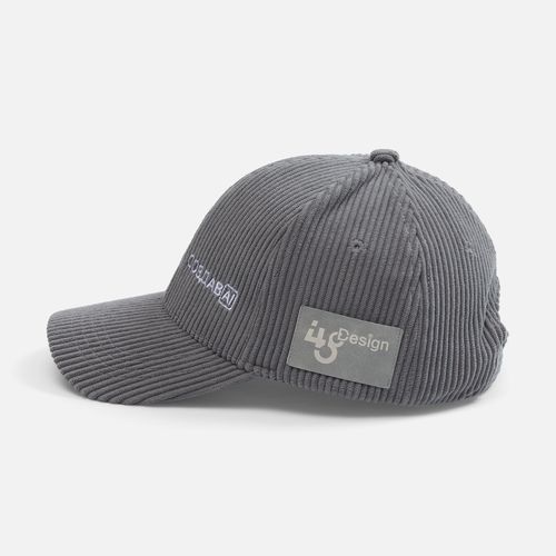 Лейбл Listra Nubuck Touch, M, серый: уф-лазерная гравировка и 16934.10 бейсболка soft core, серая — пример готового нанесения, фото 1 из 4