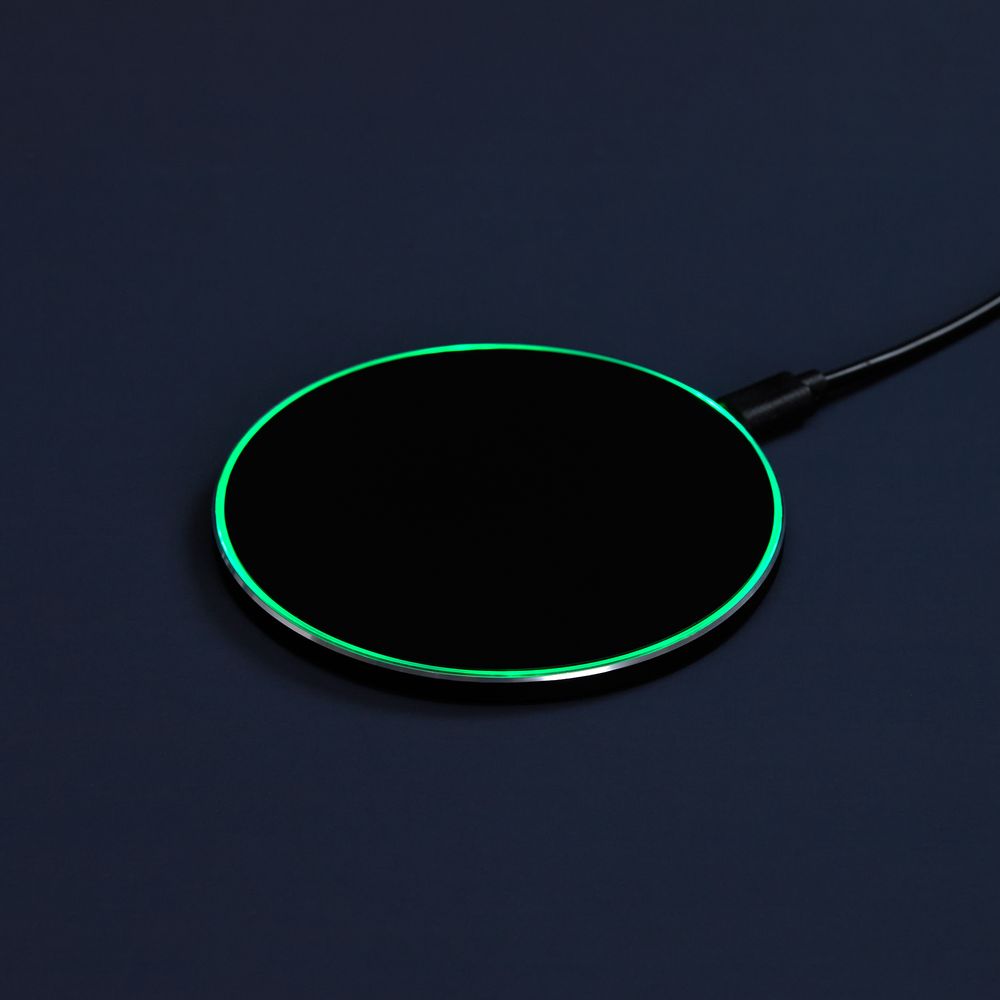 Беспроводное зарядное устройство с подсветкой Lightcore, черное — фотография товара 4 из 6